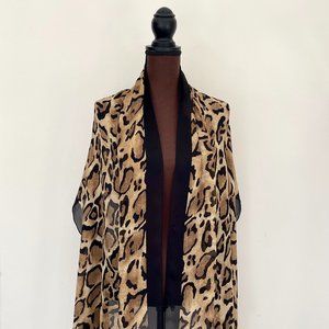 New Gucci Animal Print Stole Silk Satin Scarf with Gucci Box